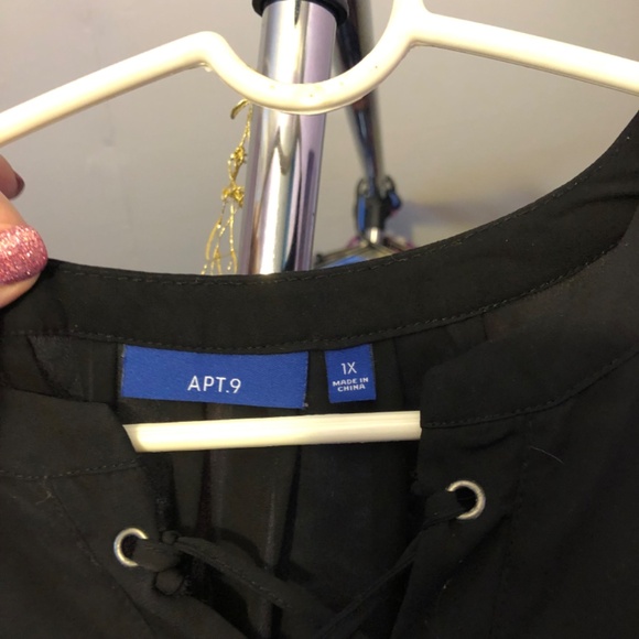 Top - Picture 2 of 3